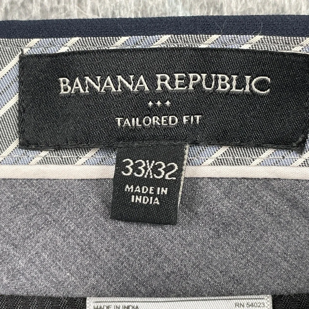 Banana Republic Suit Mens 38S 33x28 Navy Blue Tailored Fit Wool Blend Two Button